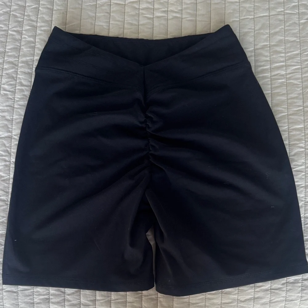 Brand new Women's Black Cycling Shorts - Picture 2 of 2